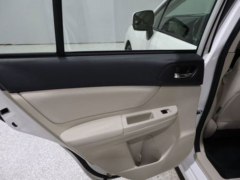 Used 2013 Subaru Impreza 2.0i Premium w/ Alloy Wheel Pkg + Moonroof image 18