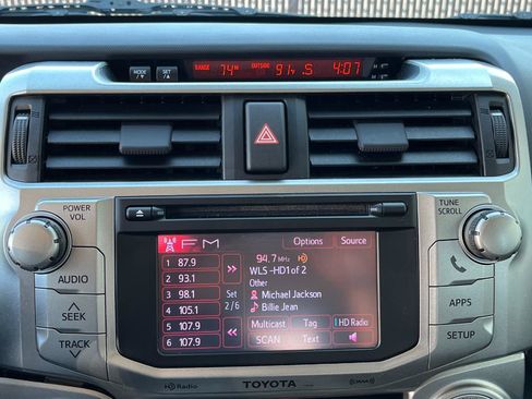 Used 2013 Toyota 4Runner Limited AWD/4WD image 27