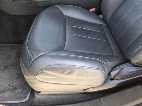 Used 2023 Land Rover Range Rover Sport SE image 21