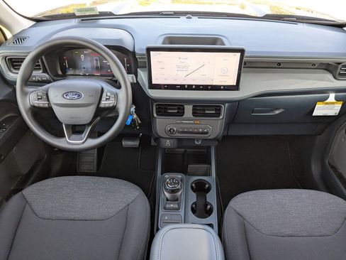 New 2025 Ford Maverick XL image 19