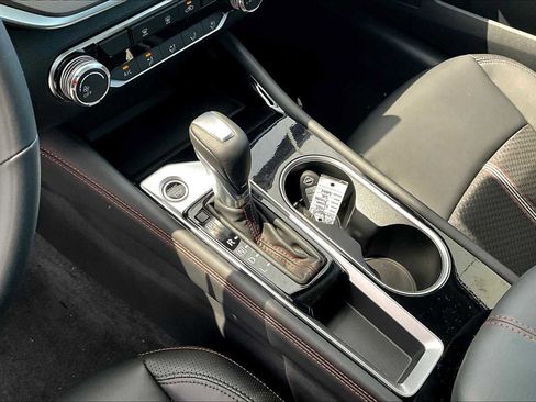 New 2025 Nissan Altima 2.5 SR image 11