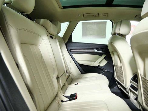 Certified 2023 Audi Q5 2.0T Premium w/ Convenience Package AWD/4WD image 13