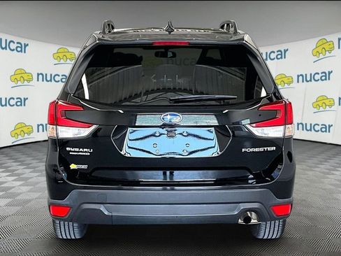 Used 2022 Subaru Forester Premium AWD/4WD image 5