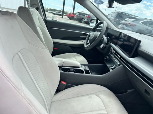 Certified 2025 Hyundai Sonata SEL FWD image 12