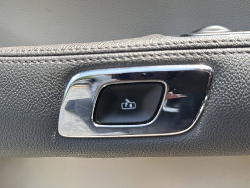 Used 2019 Lincoln Continental Select FWD image 30