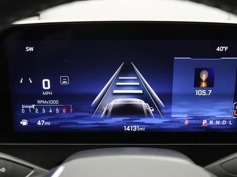 Used 2024 Chevrolet Traverse LT w/ Midnight/Sport Edition image 18