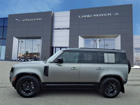 Certified 2025 Land Rover Defender 110 X-Dynamic SE image 2