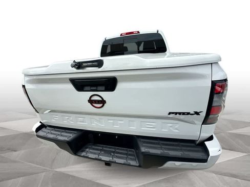 Used 2024 Nissan Frontier Pro-X RWD image 7