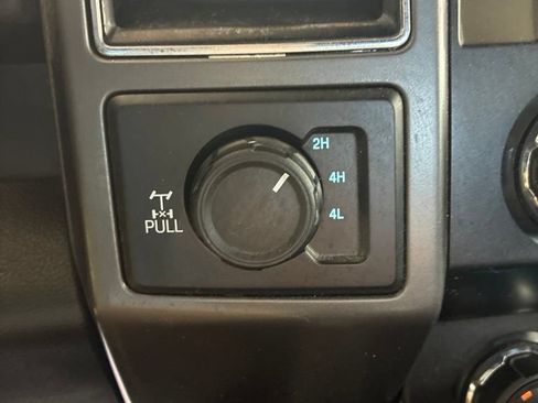 Used 2020 Ford F150 XLT w/ Equipment Group 302A Luxury AWD/4WD image 21