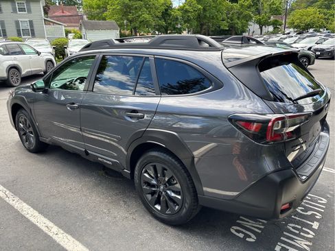 Used 2023 Subaru Outback Onyx Edition XT AWD/4WD image 6