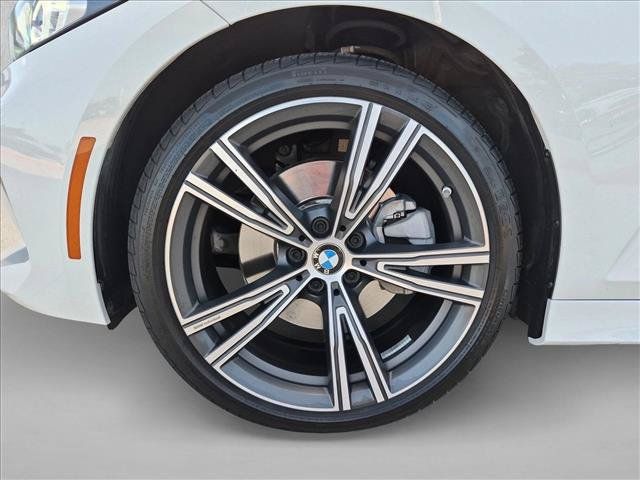 Used 2024 BMW 330i Sedan w/ Convenience Package RWD image 25