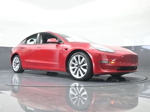 Used 2022 Tesla Model 3 Standard Range image 59