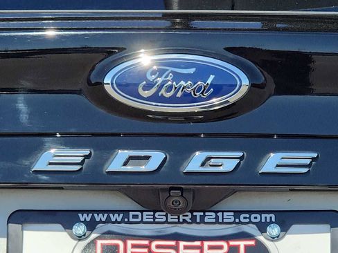 Used 2022 Ford Edge ST-Line w/ Class II Trailer Tow Package AWD/4WD image 11