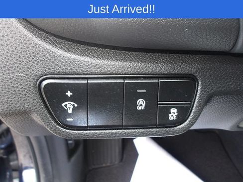 Used 2024 Kia Seltos EX AWD/4WD image 17