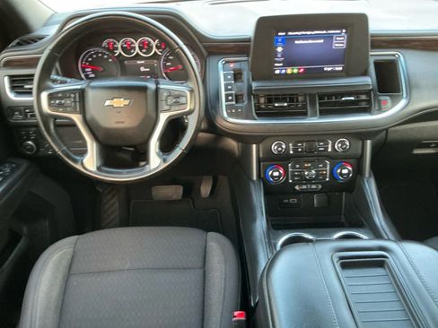 Used 2023 Chevrolet Suburban LS image 17