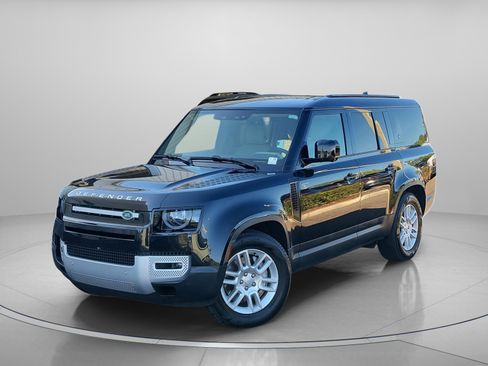 Used 2024 Land Rover Defender 130 S image 2