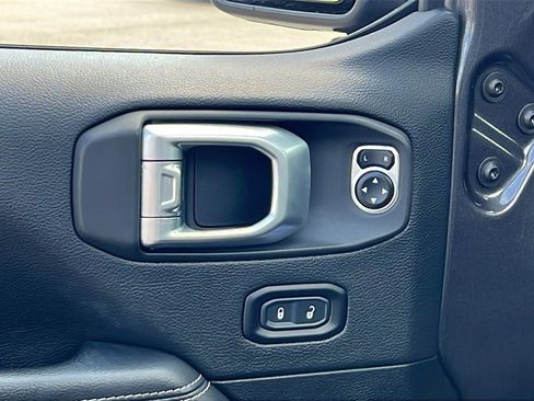 Used 2020 Jeep Wrangler Unlimited Sahara w/ Safety Group image 11