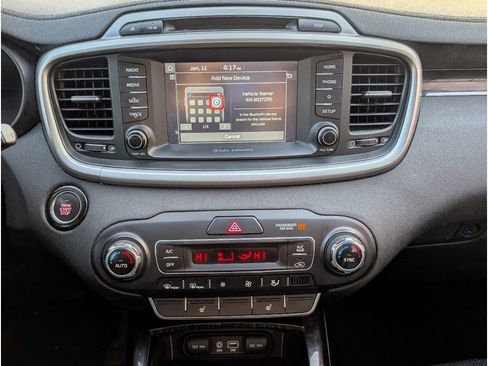 Used 2019 Kia Sorento EX FWD image 23