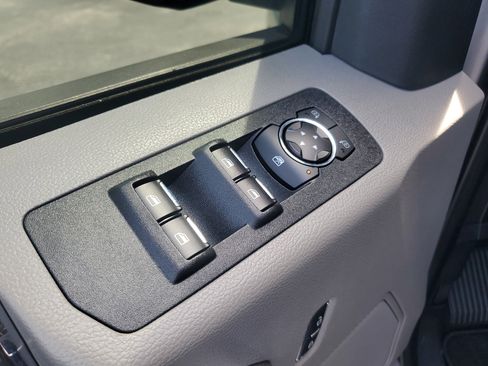 Used 2020 Ford F150 XLT w/ Equipment Group 302A Luxury RWD image 15