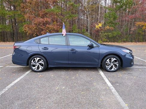 Used 2024 Subaru Legacy Premium image 3