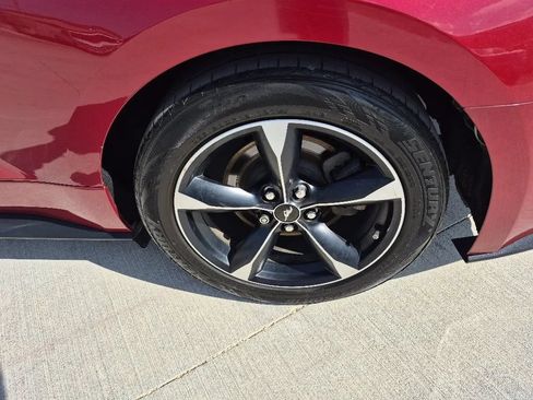 Used 2020 Ford Mustang Coupe RWD image 9