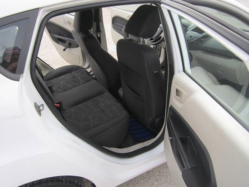 Used 2013 Ford Fiesta S image 11