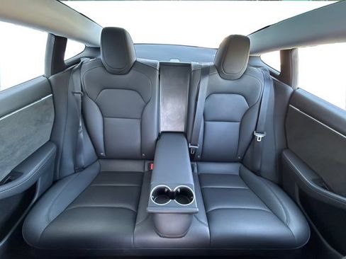 Used 2025 Tesla Model 3 Long Range AWD/4WD image 17