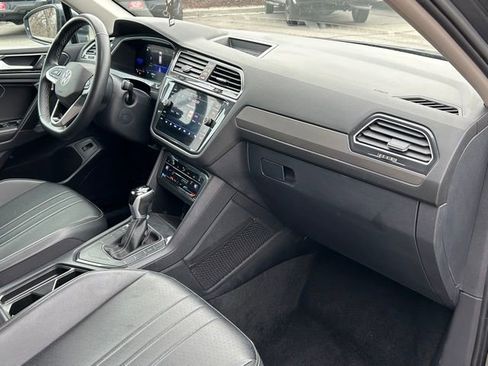 Used 2024 Volkswagen Tiguan SE FWD image 14