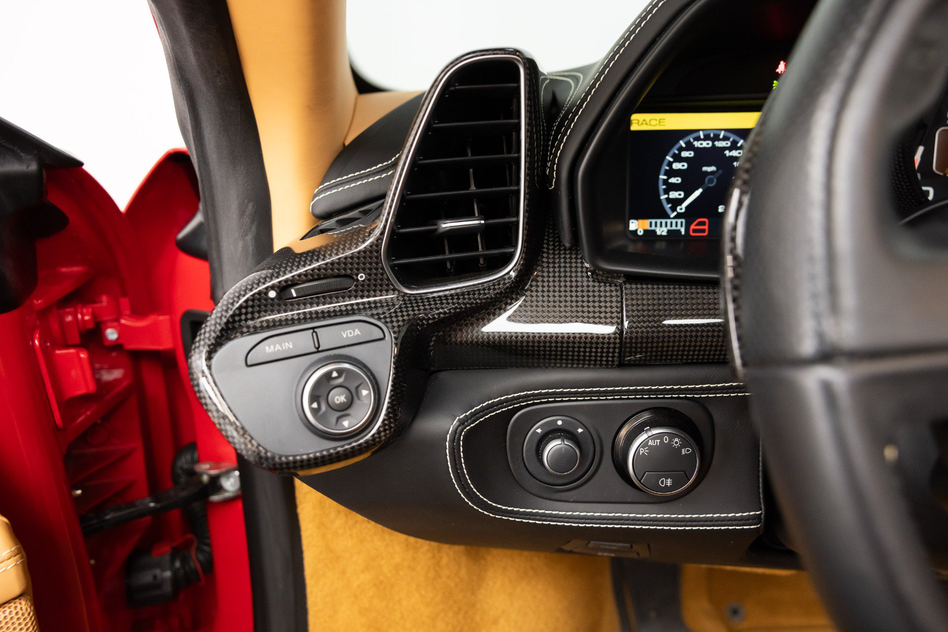 Certified 2013 Ferrari 458 Spider RWD image 96