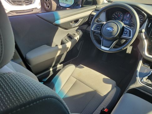 Used 2021 Subaru Outback Premium image 15