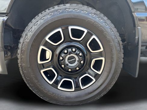 Used 2023 Ford F250 Platinum AWD/4WD image 37