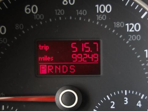 Used 2008 Volkswagen Beetle S FWD image 40