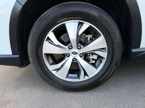 Used 2024 Subaru Ascent Premium w/ Convenience Package AWD/4WD image 37