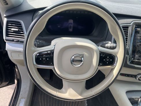 Used 2023 Volvo XC90 B5 Core w/ Climate Package AWD/4WD image 9