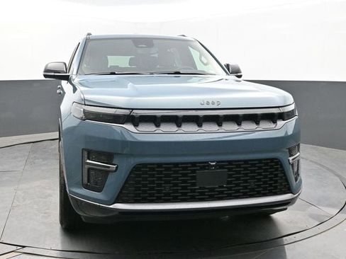 New 2026 Jeep Grand Wagoneer Limited AWD/4WD image 8