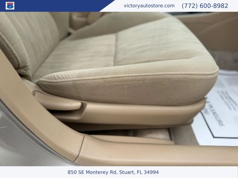 Used 2004 Honda Civic LX image 41