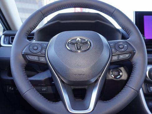 New 2025 Toyota RAV4 XLE image 21