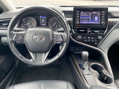 Used 2023 Toyota Camry SE FWD image 6