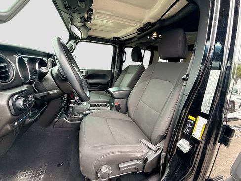 Used 2023 Jeep Wrangler Unlimited w/ Cold Weather Group AWD/4WD image 23