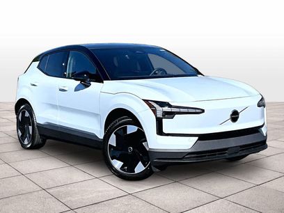 New 2026 Volvo EX30 Plus w/ Protection Package Premier