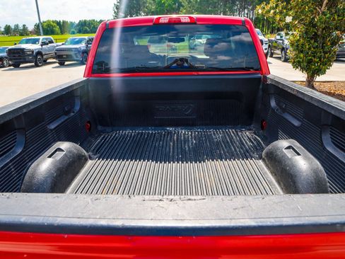 Used 2017 GMC Sierra 2500 SLE w/ SLE Fleet Preferred Package AWD/4WD image 7