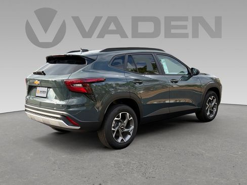 New 2026 Chevrolet Trax LT w/ LT Convenience Package image 21