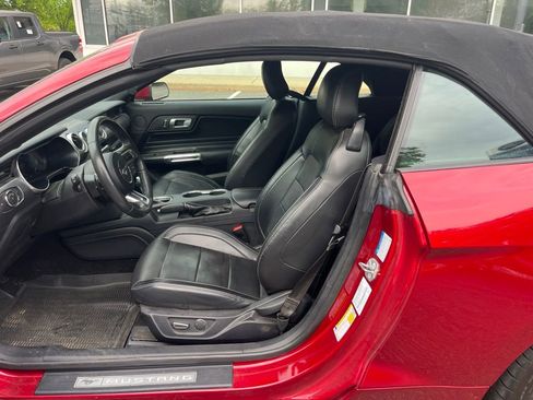 Used 2019 Ford Mustang GT Premium w/ GT Performance Package RWD image 10