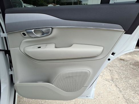 Certified 2024 Volvo XC90 B5 Core image 14