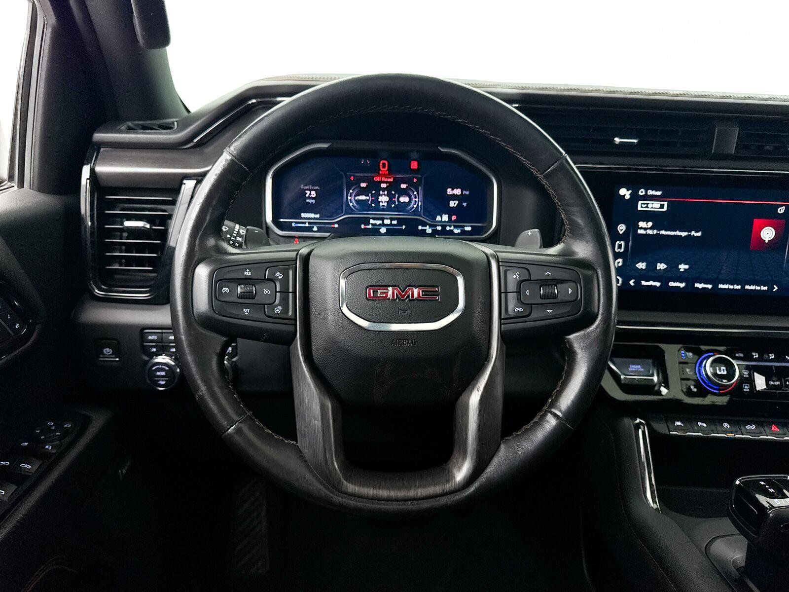 Used 2022 GMC Sierra 1500 AT4 w/ AT4 Premium Package AWD/4WD image 34