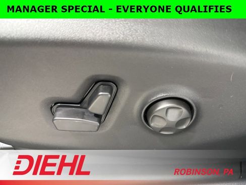 New 2026 Chrysler Pacifica Select w/ S Appearance Package image 24