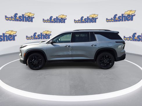 Certified 2026 Chevrolet Traverse LT w/ Midnight/Sport Edition AWD/4WD image 5