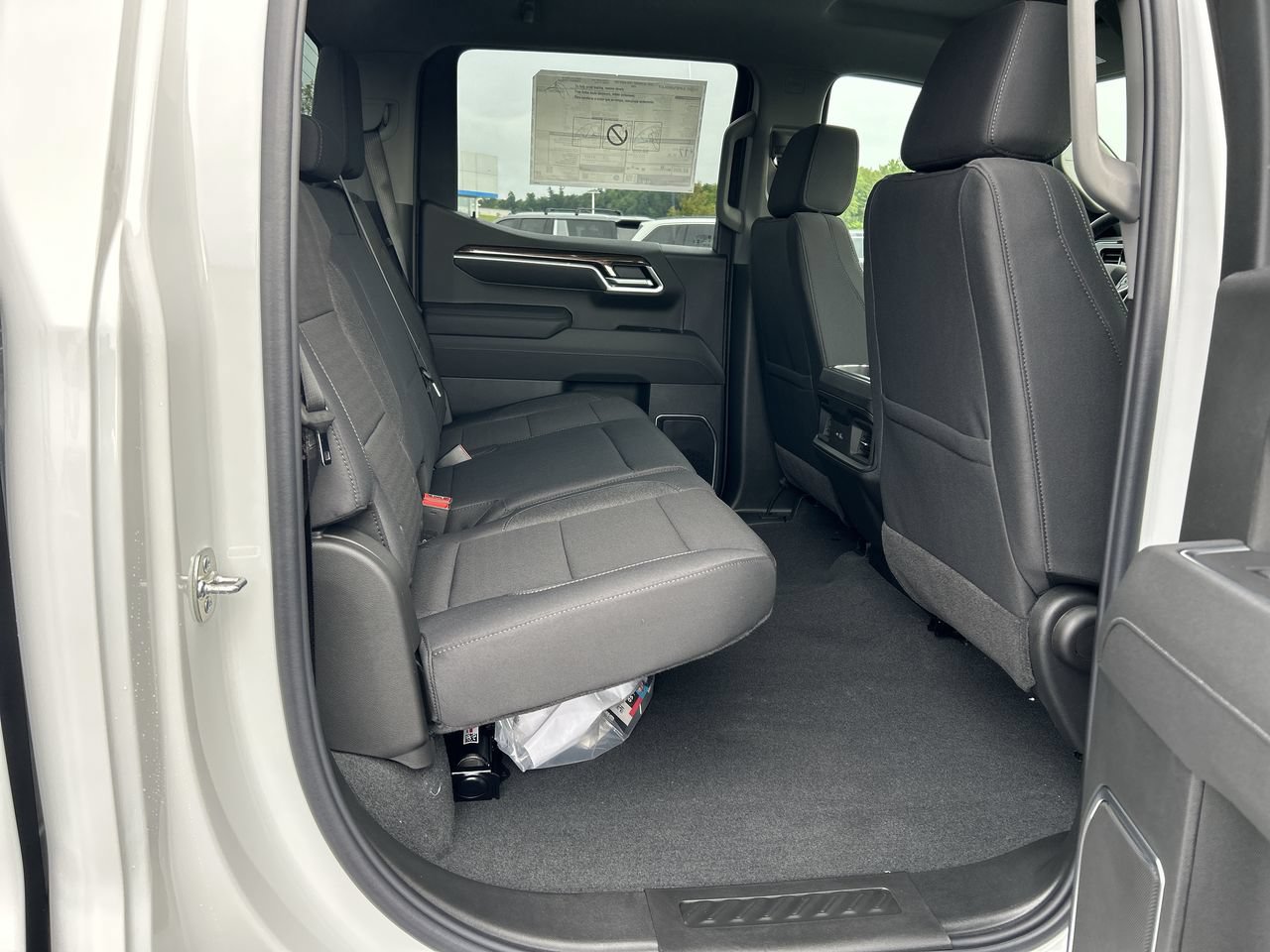 New 2026 Chevrolet Silverado 1500 RST w/ Redline Edition AWD/4WD image 20