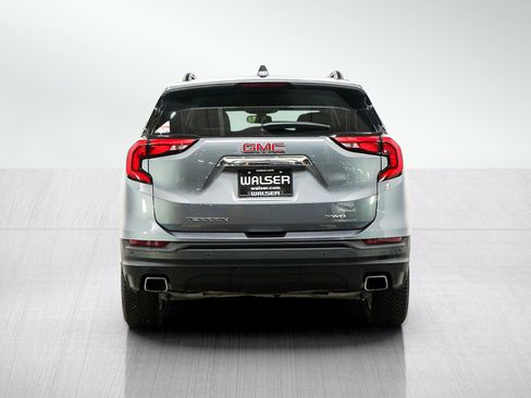 Used 2018 GMC Terrain SLE w/ Driver Convenience Package AWD/4WD image 4