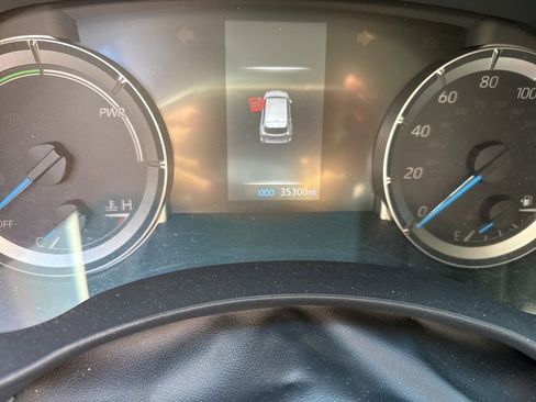 Used 2021 Toyota Highlander LE image 15